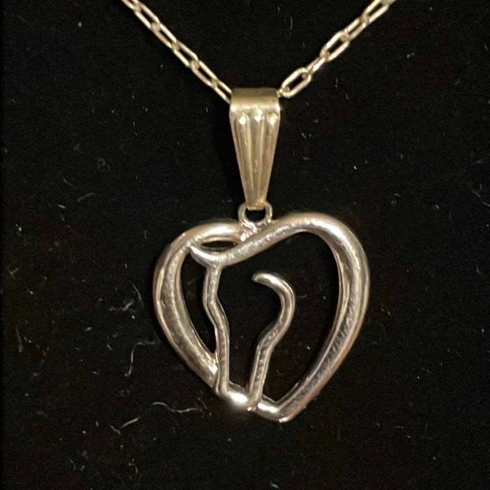Horse Love Heart Pendant in Silver Tone with 18 Inch Chain